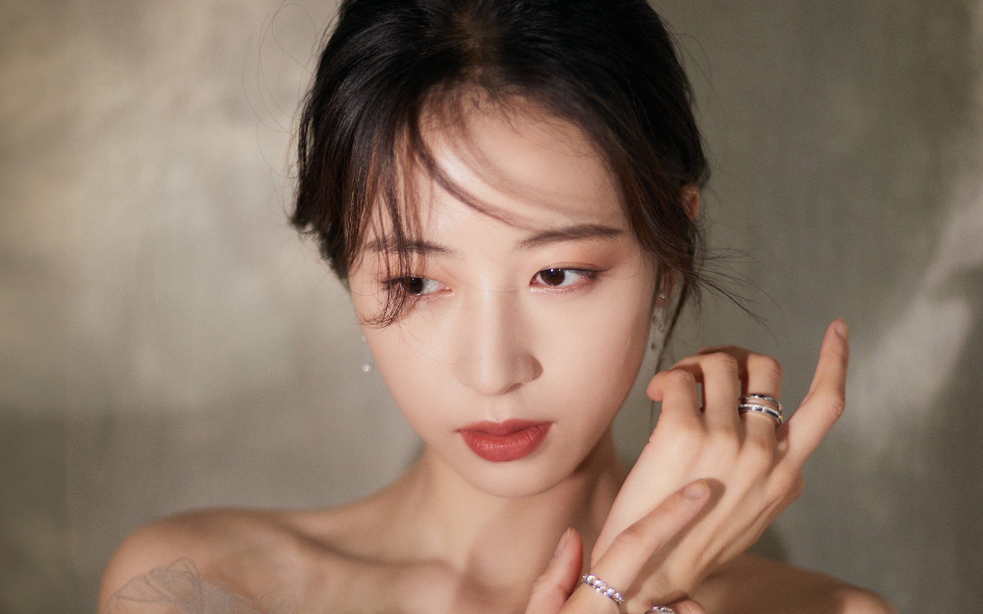 三线距离控制决定攻守平衡，三线原则是指什么什么线