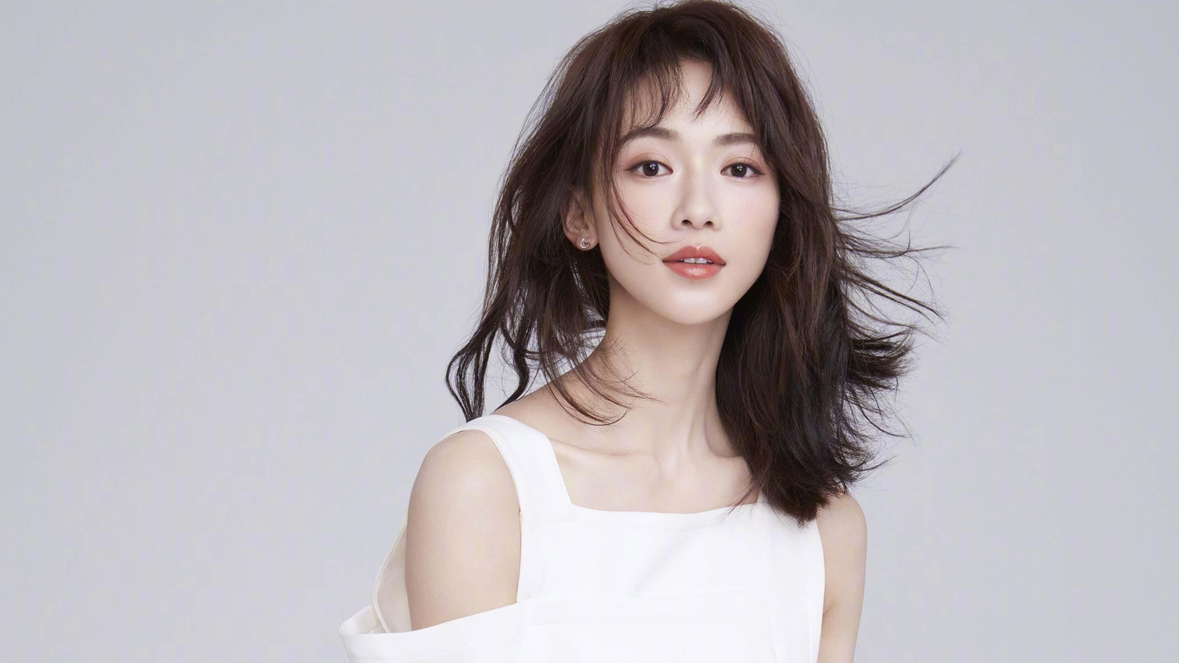 球衣号码悼念仪式感动全场，致敬篮球传奇，球衣号码的意义篮球